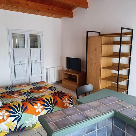 Large Studio Close To The Beach Saint-Martin-de-Ré Exterior foto